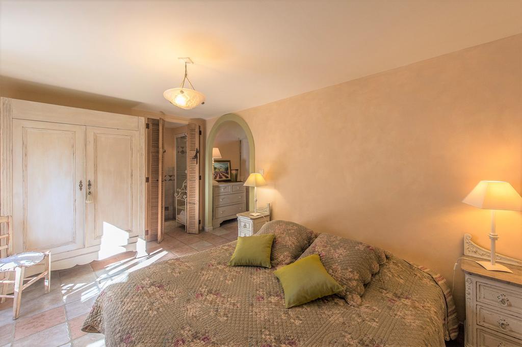 Mas De Foncaudette Bed and Breakfast Lourmarin Eksteriør billede